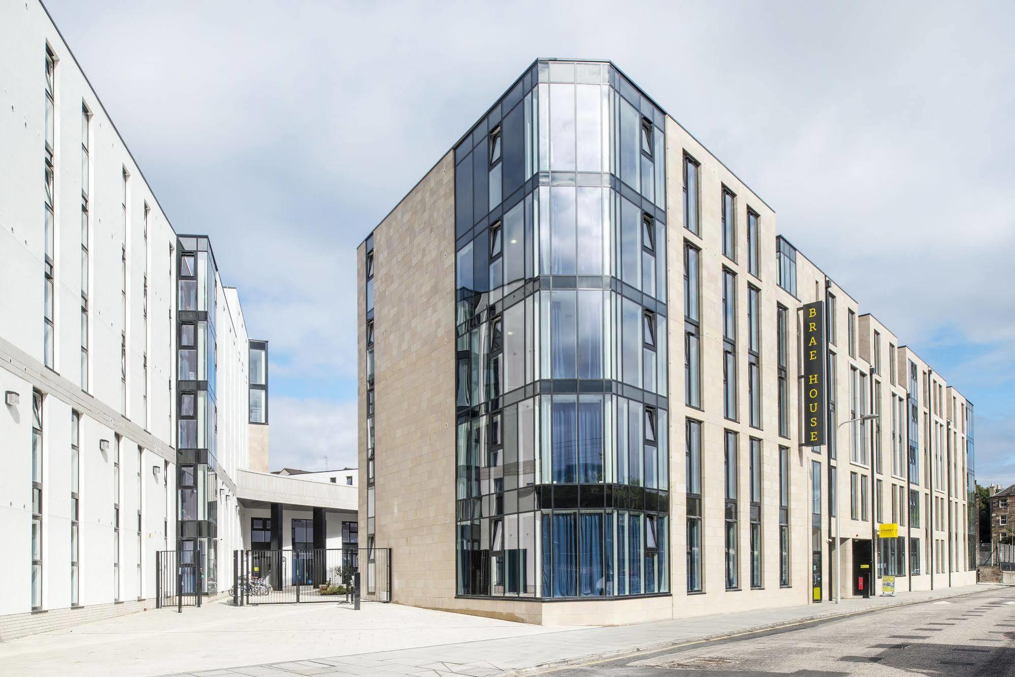 Destiny Student - Holyrood Apartment Единбург Екстериор снимка