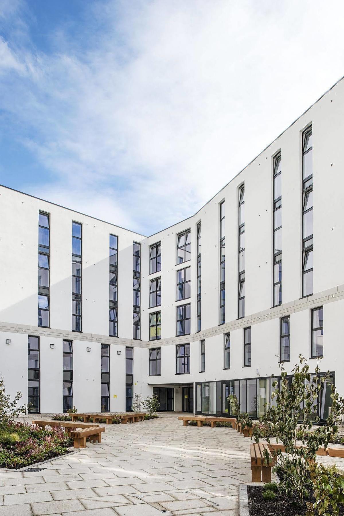 Destiny Student - Holyrood Apartment Единбург Екстериор снимка